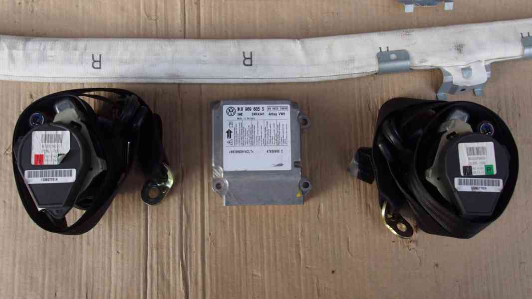 Palubní deska, airbagová sada, pásy Škoda Octavia II - foto 12