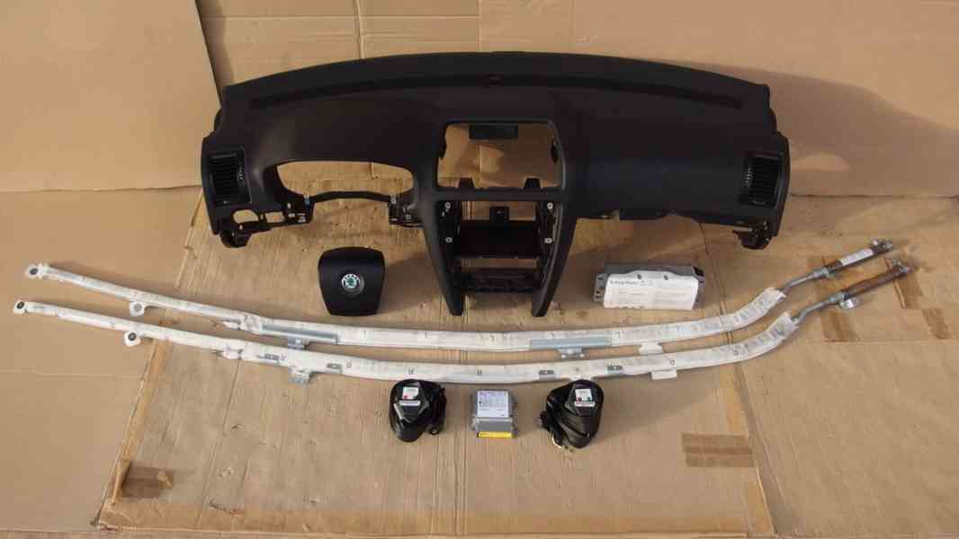 Palubní deska, airbagová sada, pásy Škoda Octavia II - foto 2