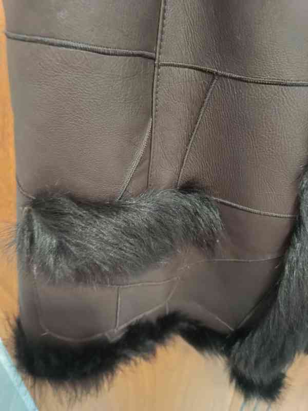 Kožešinová vesta  - foto 4