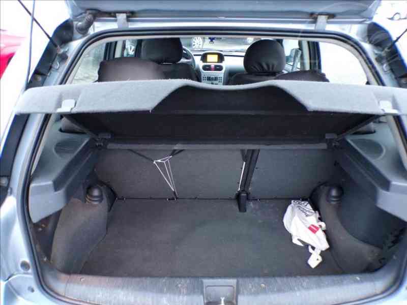 Opel Corsa 1,2 i KLIMA,TAŽNÉ ZAŘ. - foto 11