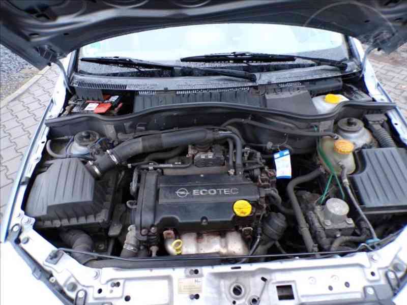 Opel Corsa 1,2 i KLIMA,TAŽNÉ ZAŘ. - foto 14