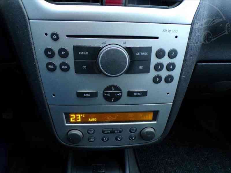 Opel Corsa 1,2 i KLIMA,TAŽNÉ ZAŘ. - foto 8
