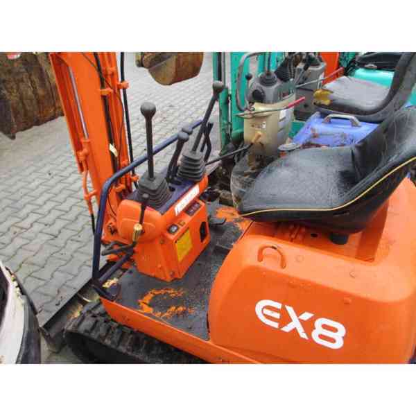 Minibagr Hitachi EX-8 800kg - foto 1