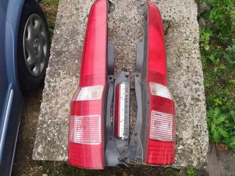 FIAT PANDA ZADNÍ SVĚTLA - foto 1