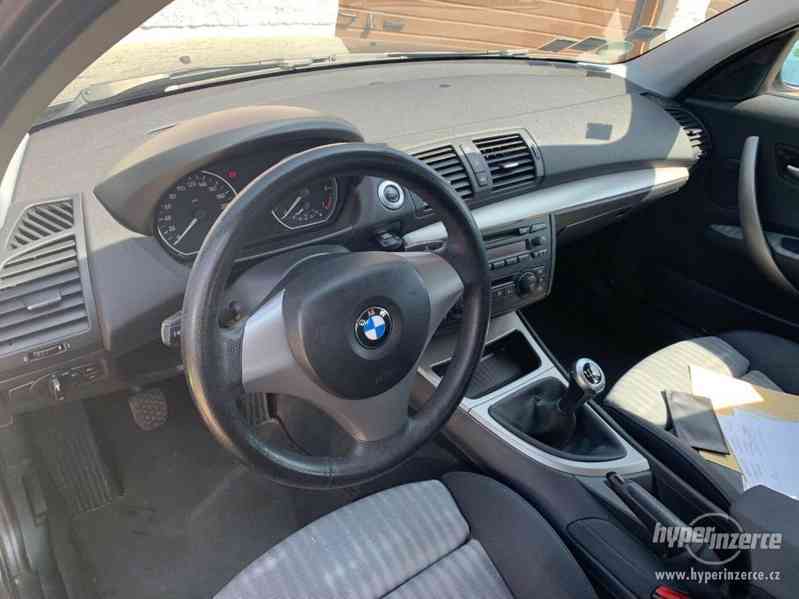 BMW 118i benzín 95kw - foto 4