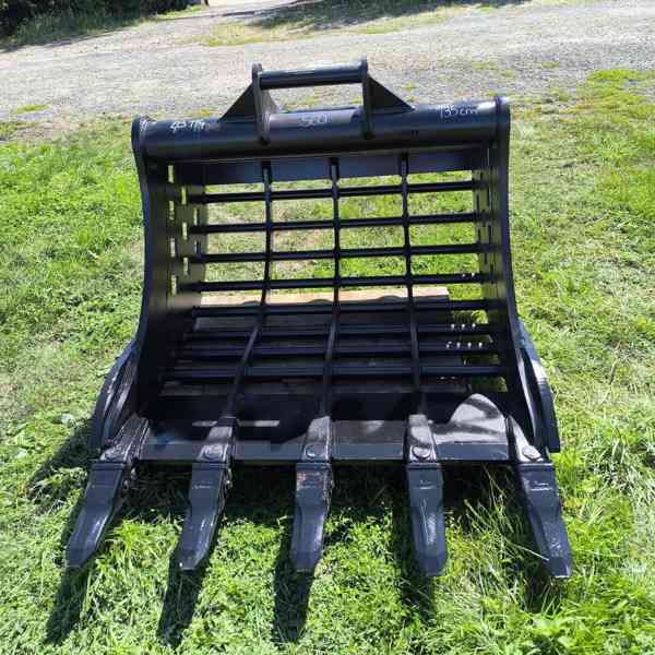 Prosévací / katrovací lopata se zuby, 135cm s upínáním S60 - foto 3