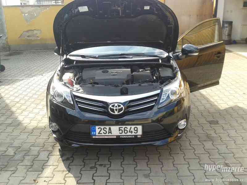 Prodám Toyota Avensis kombi  T27 - foto 5