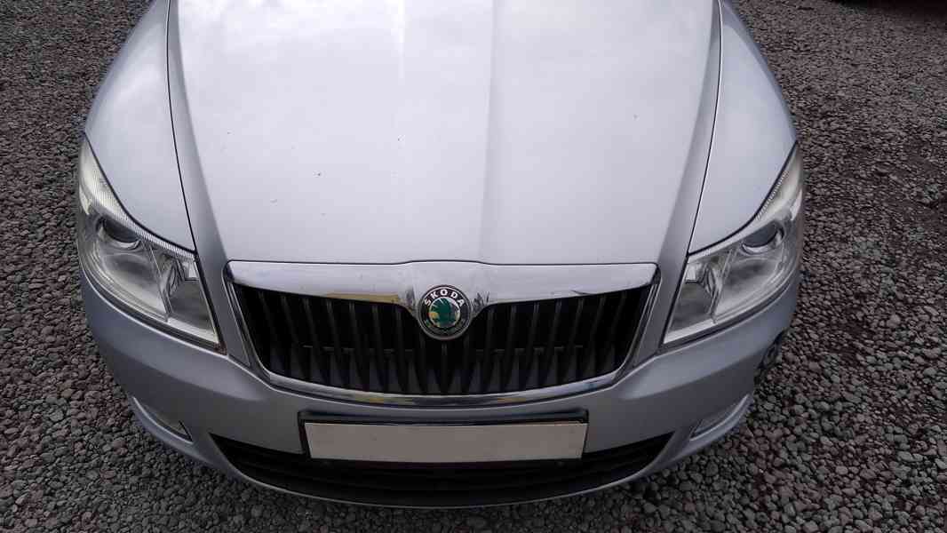 ŠKODA Octavia 1,6 Ambition  - foto 8