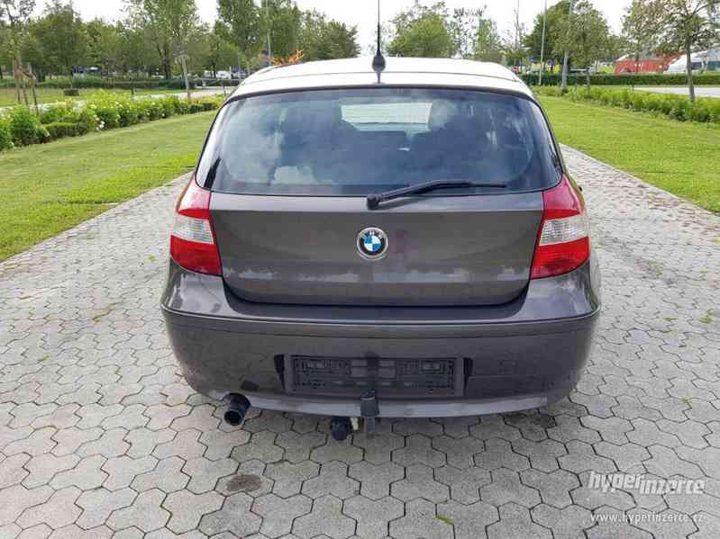 BMW 116i 5dv. benzín 85kw - foto 2