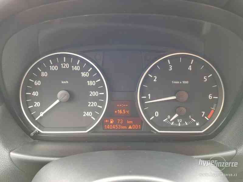 BMW 116i 5dv. benzín 85kw - foto 7