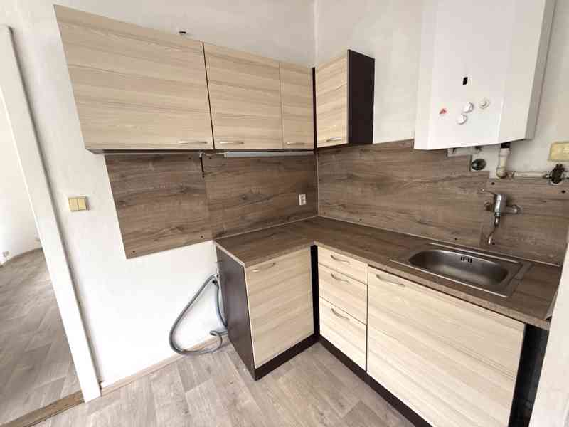 PRONÁJEM PĚKNÉHO CIHLOVÉHO BYTU 1+1,  BRNO – ČERNÁ POLE  - foto 13