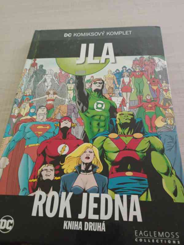 Jla: Rok Jedna kniha druhá 