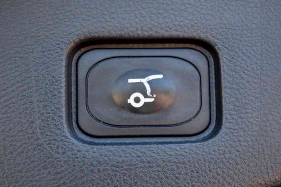 Ford Mondeo 2.0 TDCI 132kW Titanium Panorama 70 000km !! - foto 14