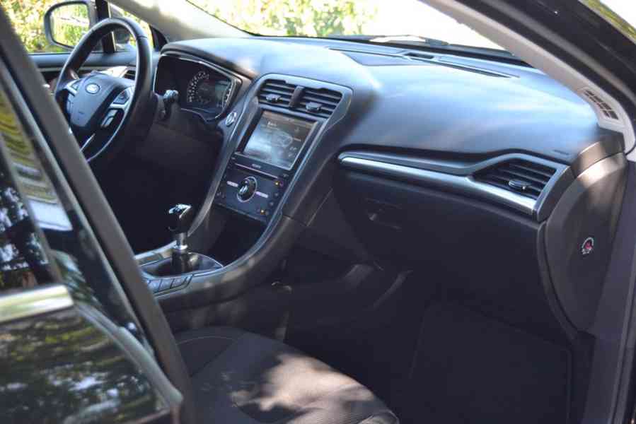 Ford Mondeo 2.0 TDCI 132kW Titanium Panorama 70 000km !! - foto 16
