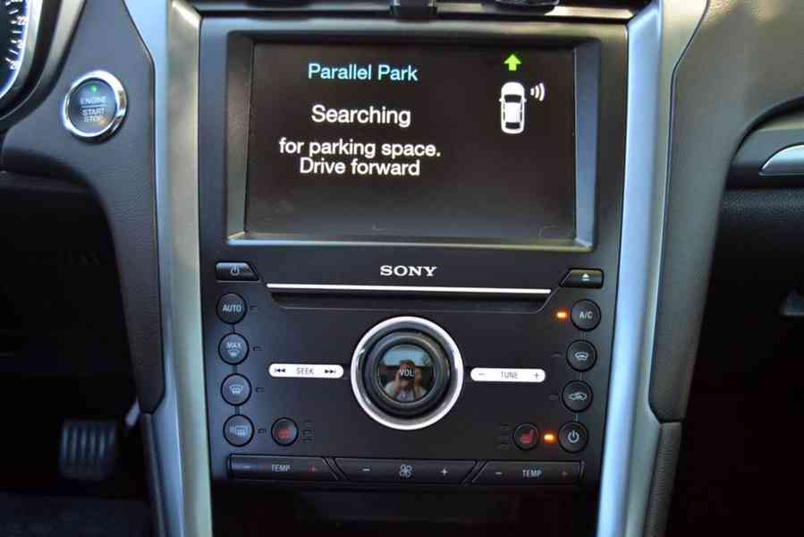 Ford Mondeo 2.0 TDCI 132kW Titanium Panorama 70 000km !! - foto 9
