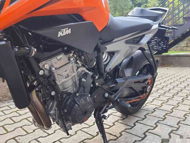 KTM 790 Duke - SUPER STAV - V TP 35 KW 159.900,- Kč - foto 14