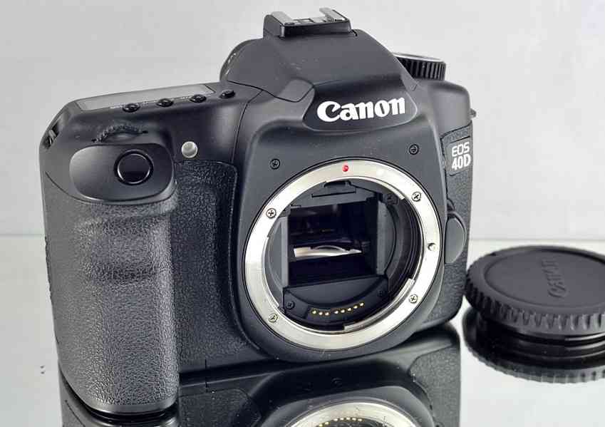 Canon EOS 40D *10,1Mpix CMOS* 10500 Exp. - foto 3