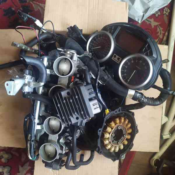 Kawasaki ZZR 1400 Brembo nadstandard  - foto 4