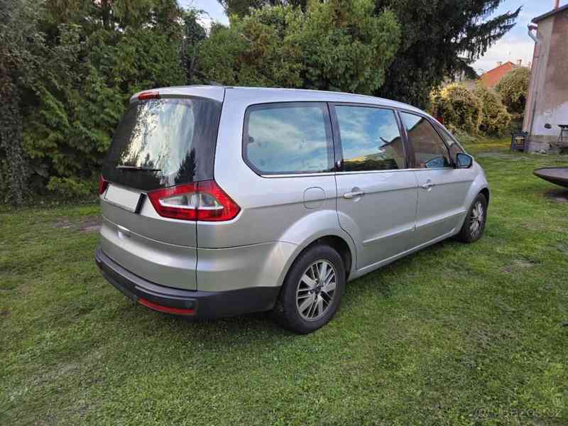 Ford Galaxy 2,0   TDCi MANUÁL 7M SENZORY VÝHŘEV - foto 17