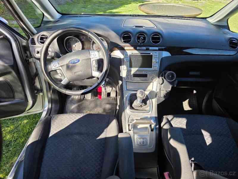 Ford Galaxy 2,0   TDCi MANUÁL 7M SENZORY VÝHŘEV - foto 15