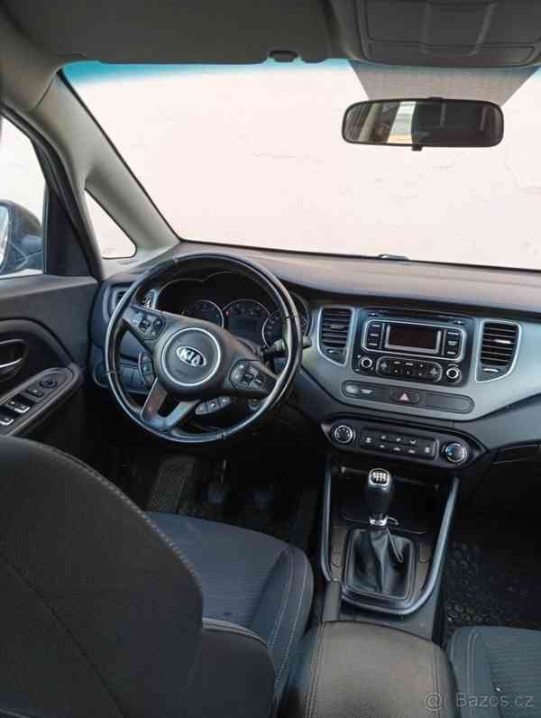Kia Carens 1,6   GDI - foto 12