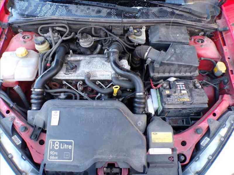 Ford Focus 1,8 D TAŽNÉ ZAŘÍZENÍ - foto 15