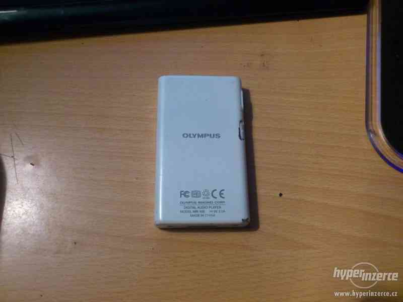 Olympus m:robe MR-100: ďábelský protivník iPodu - foto 2