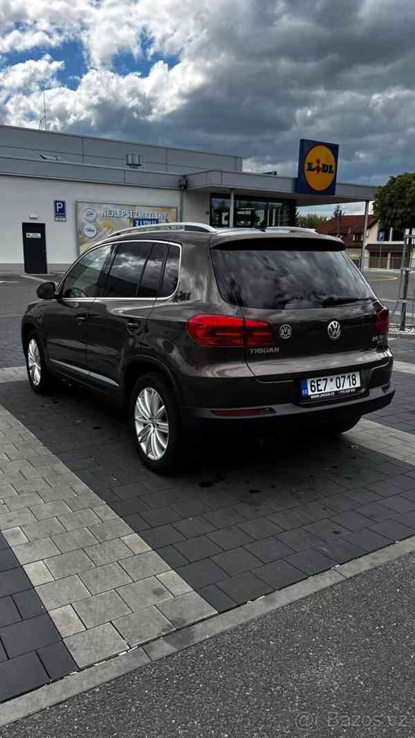 Volkswagen Tiguan 2,0 103kW DSG, 4x4, Webasto, panor - foto 5
