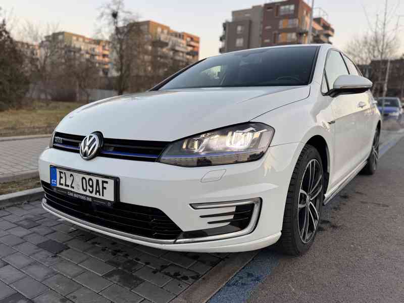 VW Golf GTE – plug-in hybrid - foto 2