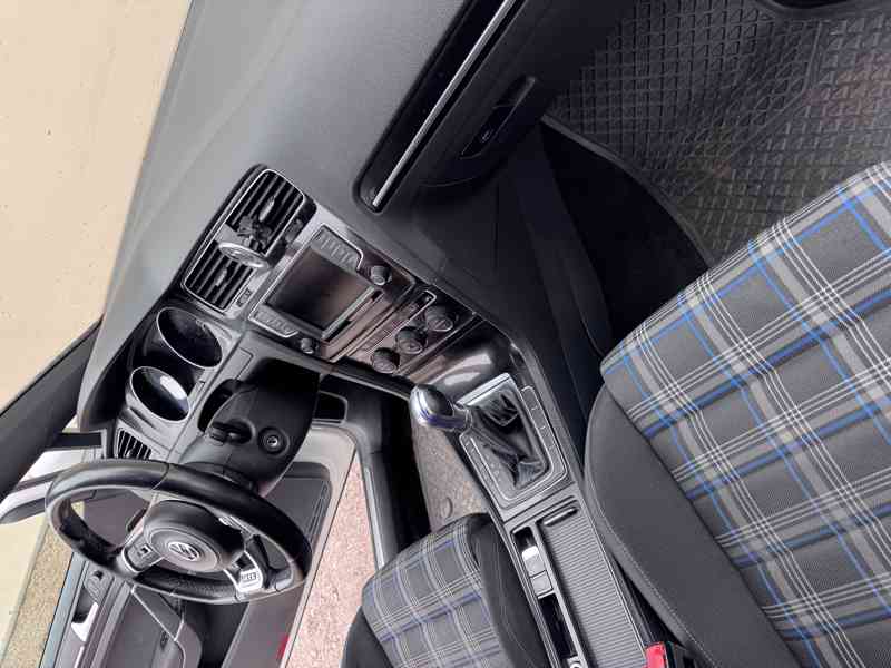 VW Golf GTE – plug-in hybrid - foto 6