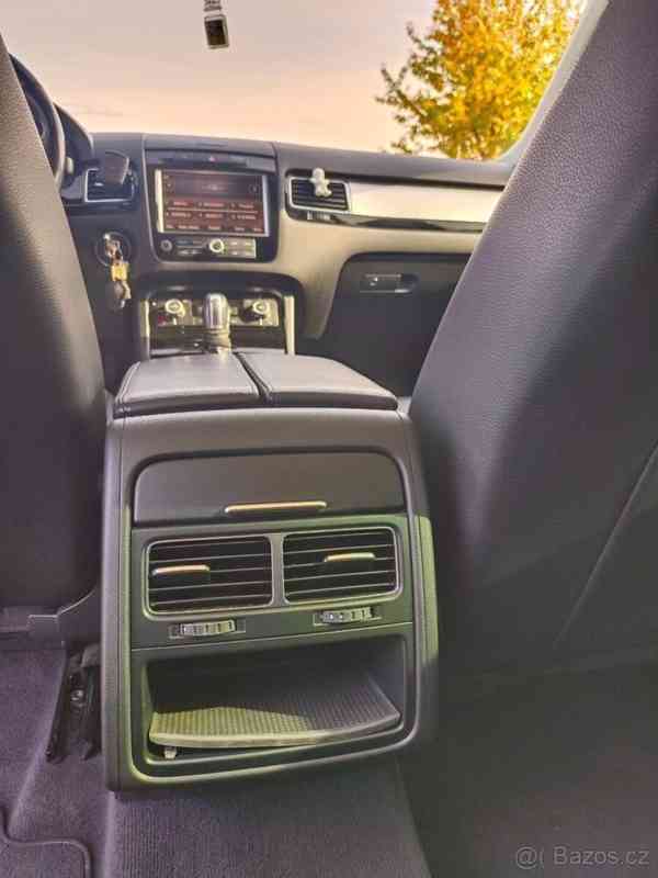 Volkswagen Touareg 3,0 TDI - foto 40