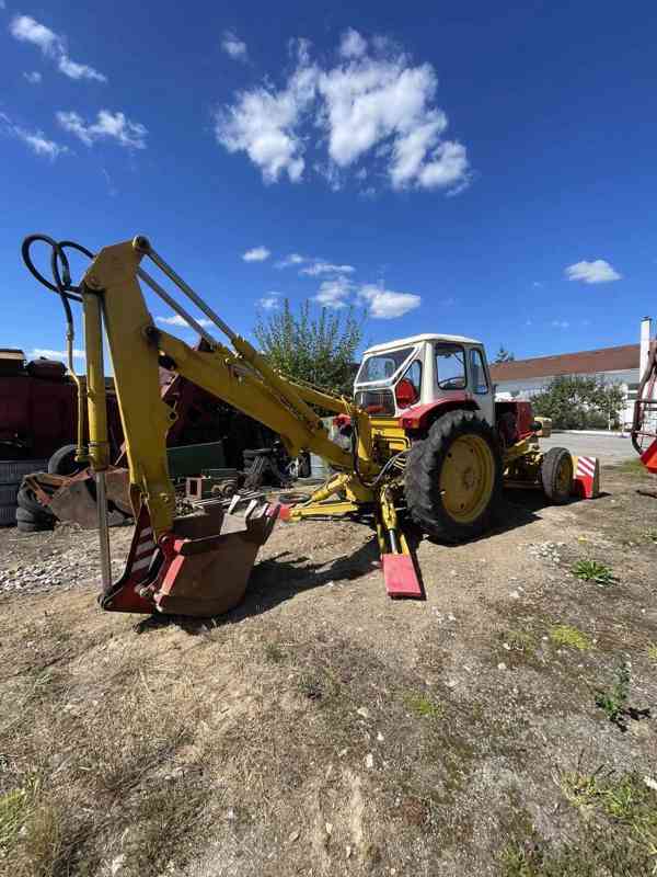 Traktorbagr Bělarus EO 2621 motor D65M - foto 3