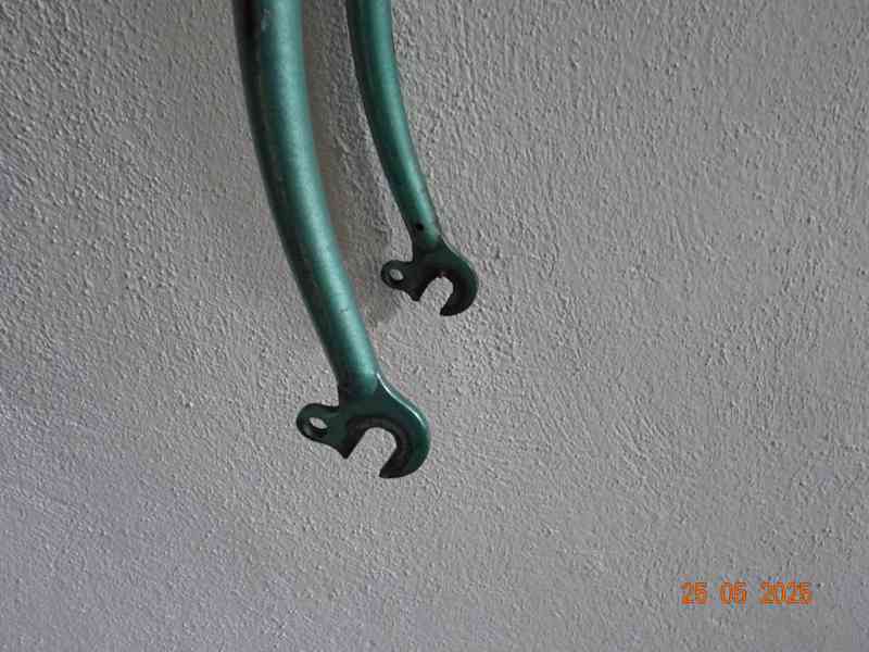 PÁNSKÝ RÁM SPORTOVNÍHO JÍZDNÍHO KOLA zn. ?MOTOBECANE?  - foto 3