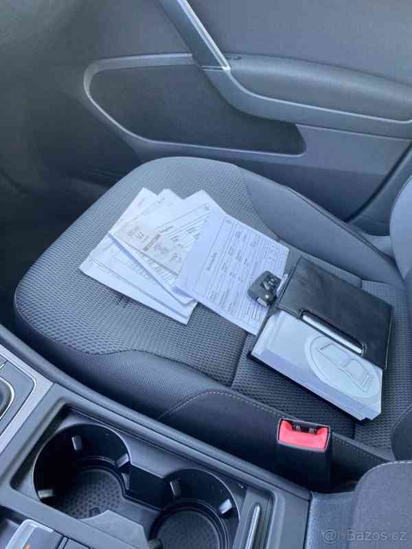 Volkswagen Golf 1,2   7 - foto 9