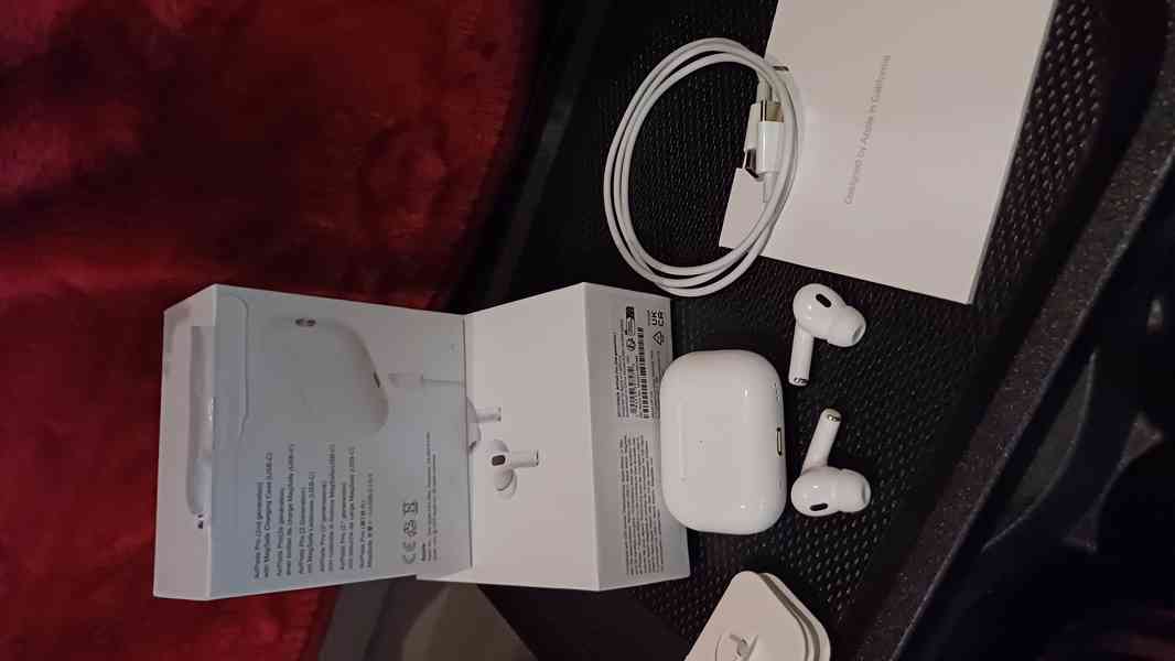 Prodam Apple AirPods Pro 2 s USB-C MagSafe  - foto 3