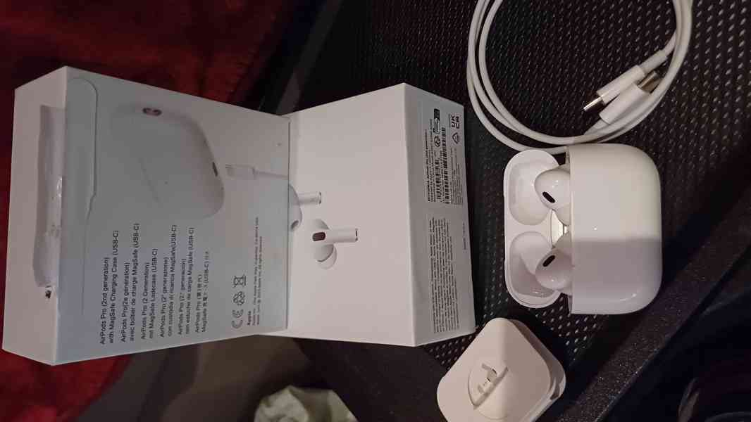 Prodam Apple AirPods Pro 2 s USB-C MagSafe  - foto 4