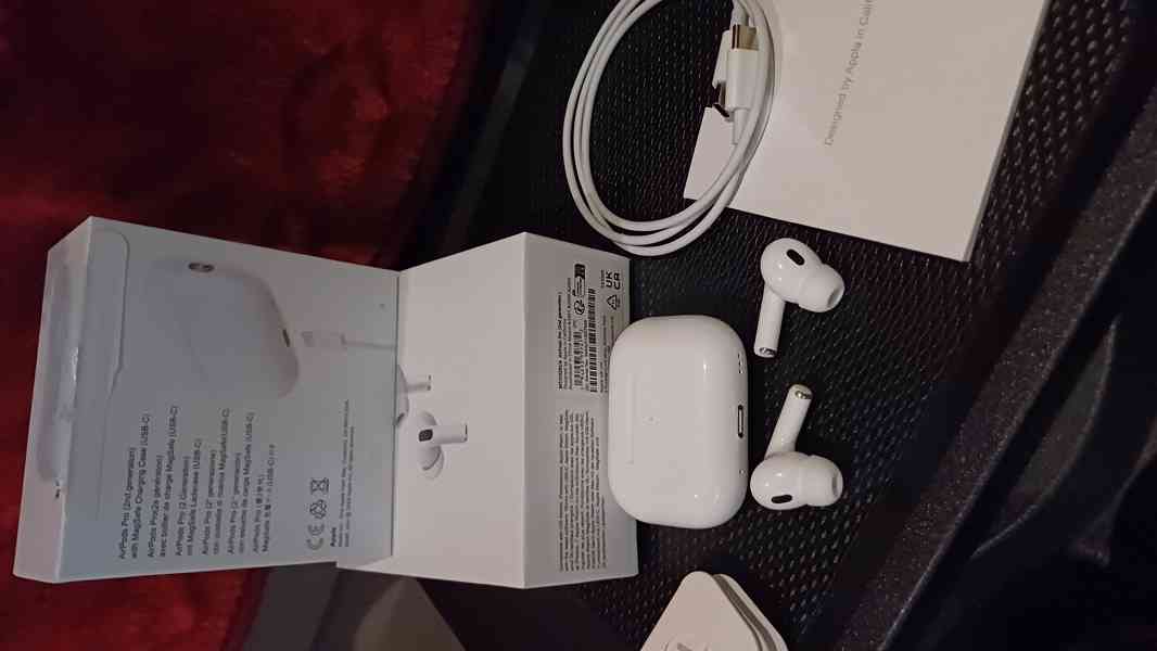 Prodam Apple AirPods Pro 2 s USB-C MagSafe  - foto 2