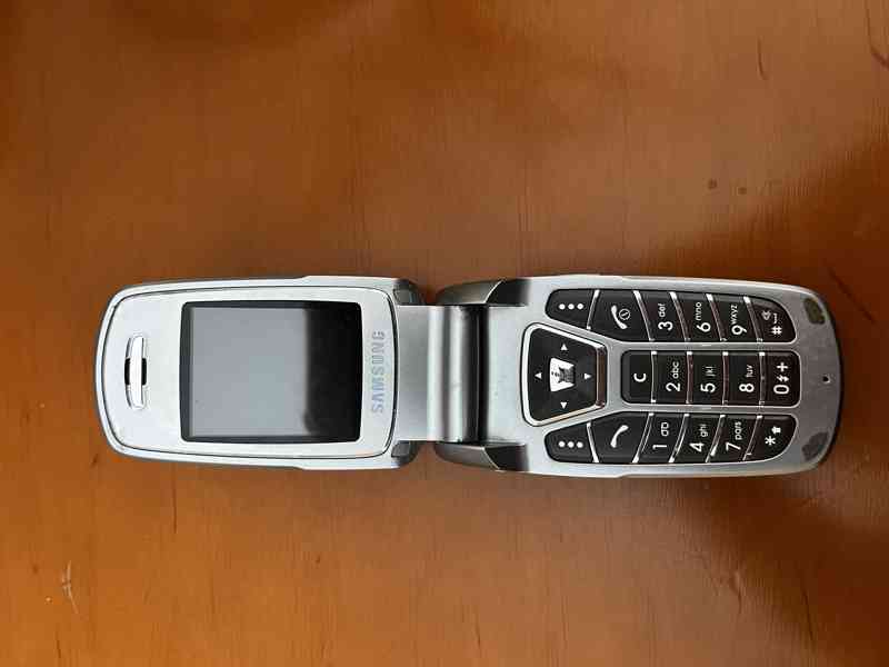 Mobilní tel.Samsung SHG E-720 - foto 1