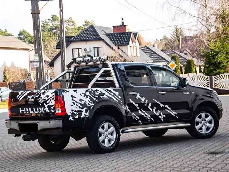 Toyota Hilux 3,0 D4D 4x4 Double Cab Sol 126kw - foto 8