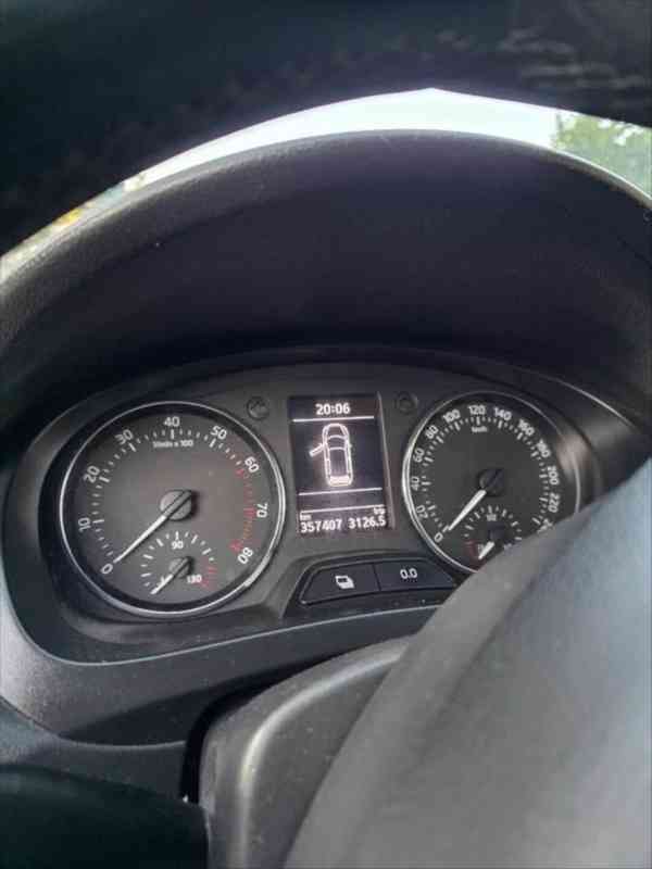 Škoda Rapid 1,2   TSI 77 kW, 2013, hezký stav - foto 3