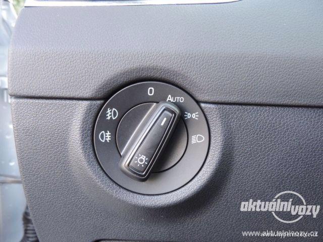 Škoda Octavia 2.0, nafta,  2015, navigace, kůže - foto 8
