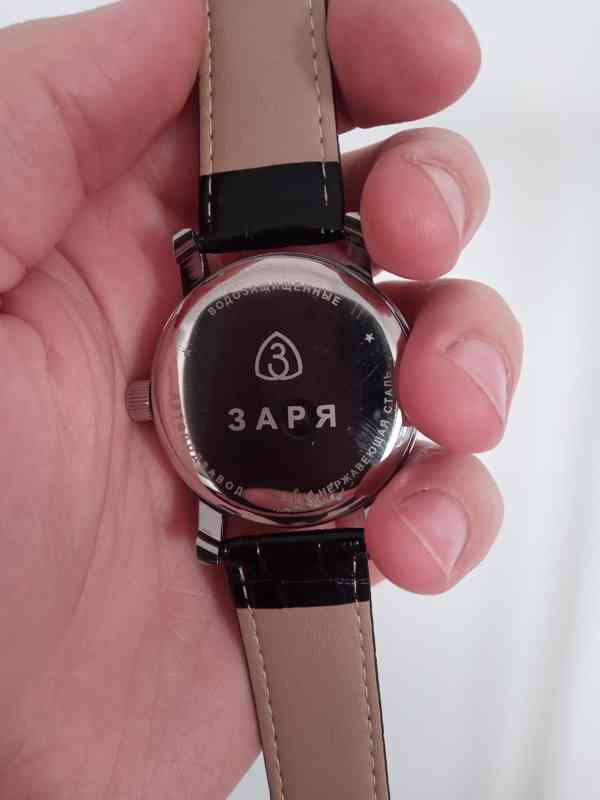 Praktické hodinky Zarja - 100 - foto 4