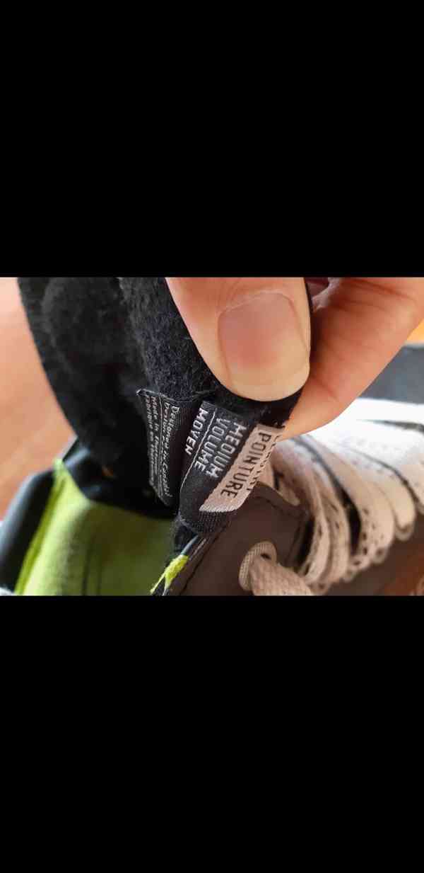 Prodám brankářské brusle BauerElite vel 7,5 fit 2 - foto 4