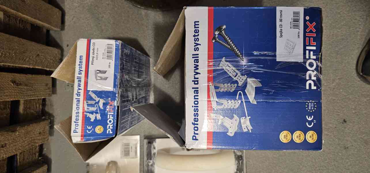 Sádrokarton a ytong - drobne naradi a material - foto 2