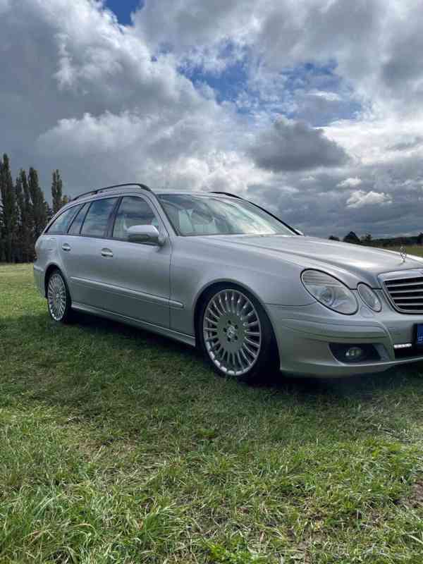 Mercedes-Benz E 320 CDI T 4 matic - foto 4