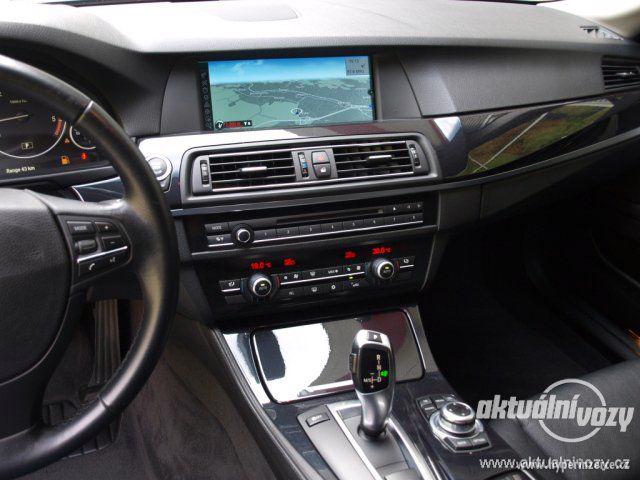 BMW 530d Steptr. Futura Xen 3.0, nafta, automat, rok 2011, navigace, kůže - foto 8