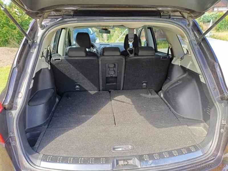 Nissan Qashqai 1,6 2 4x4 - foto 8