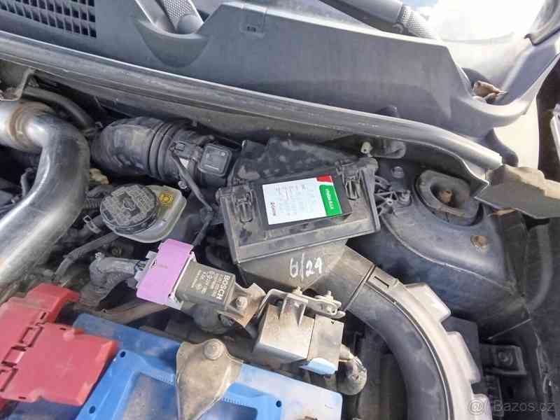 Nissan Qashqai 1,6 2 4x4 - foto 3