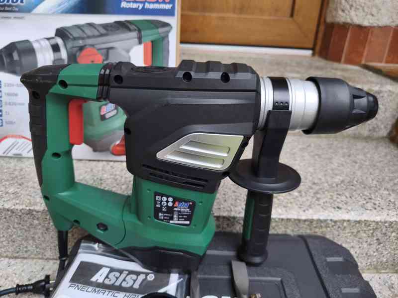 Prodám vrtací a bourací kladivo ASIST 1800 W -7 J.. - foto 4