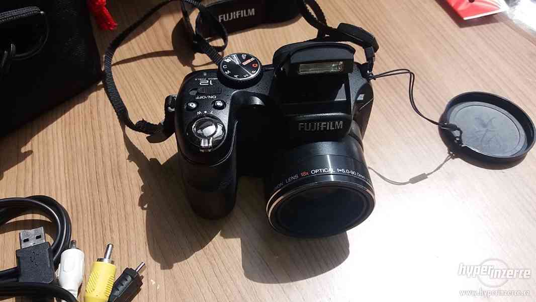 Digitální fotoaparát Fujifilm - foto 1